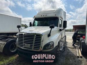 2018 Freightliner Cascadia Evolution - Sleeper Truck